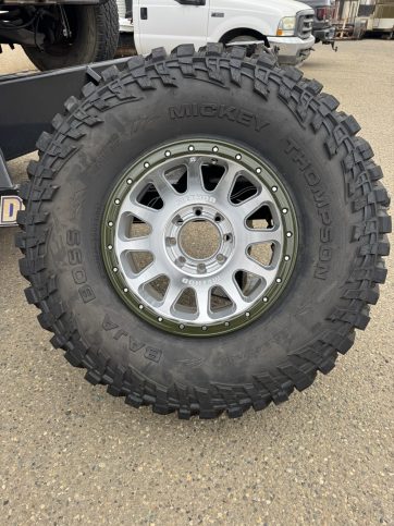 42 Mickey Thompson Baja Boss MT on 20x9 Method 709HD